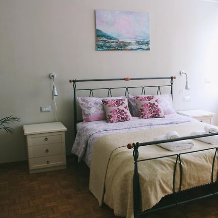 Shabby Chic Dream Apartment Бергамо Екстериор снимка