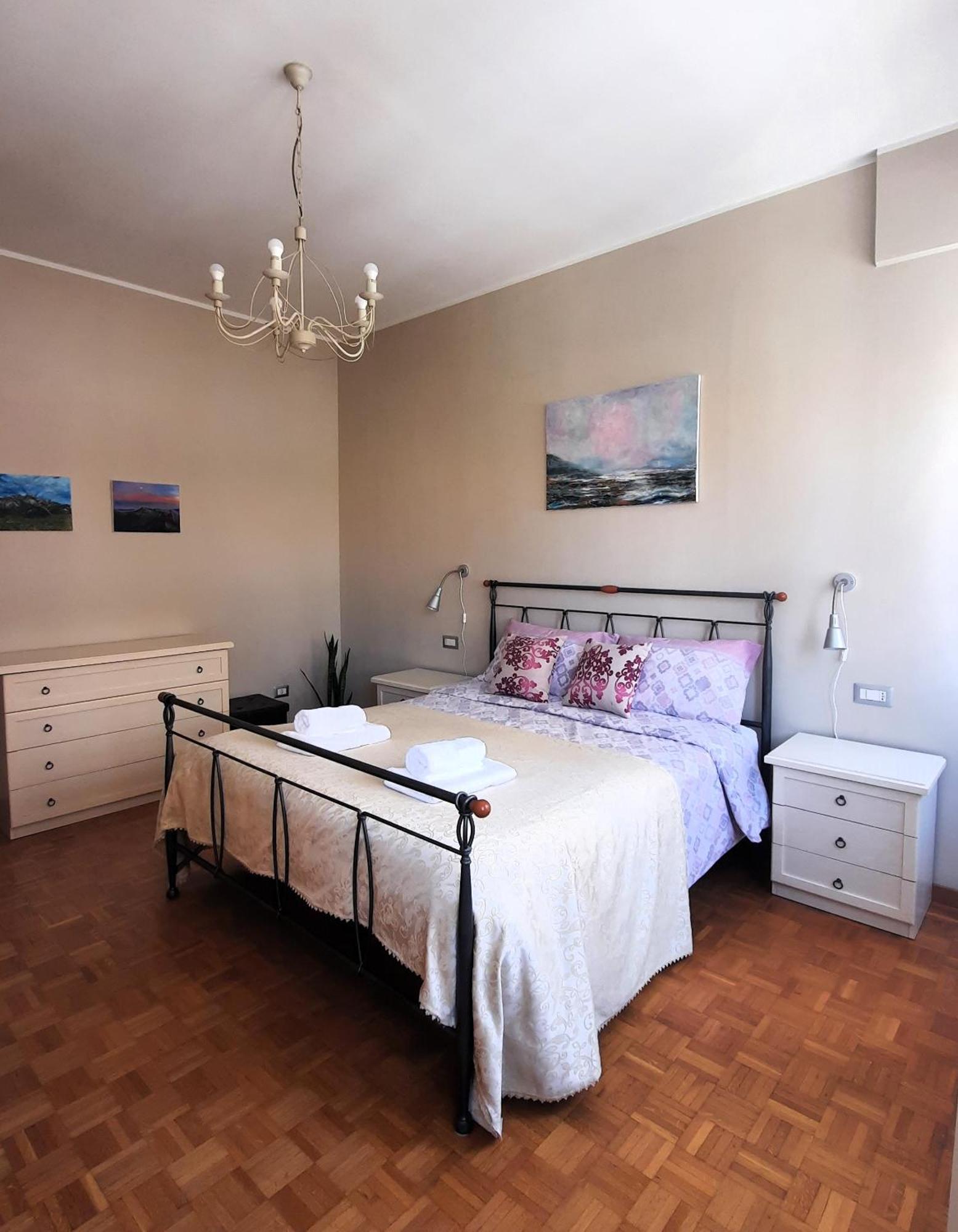 Shabby Chic Dream Apartment Бергамо Екстериор снимка