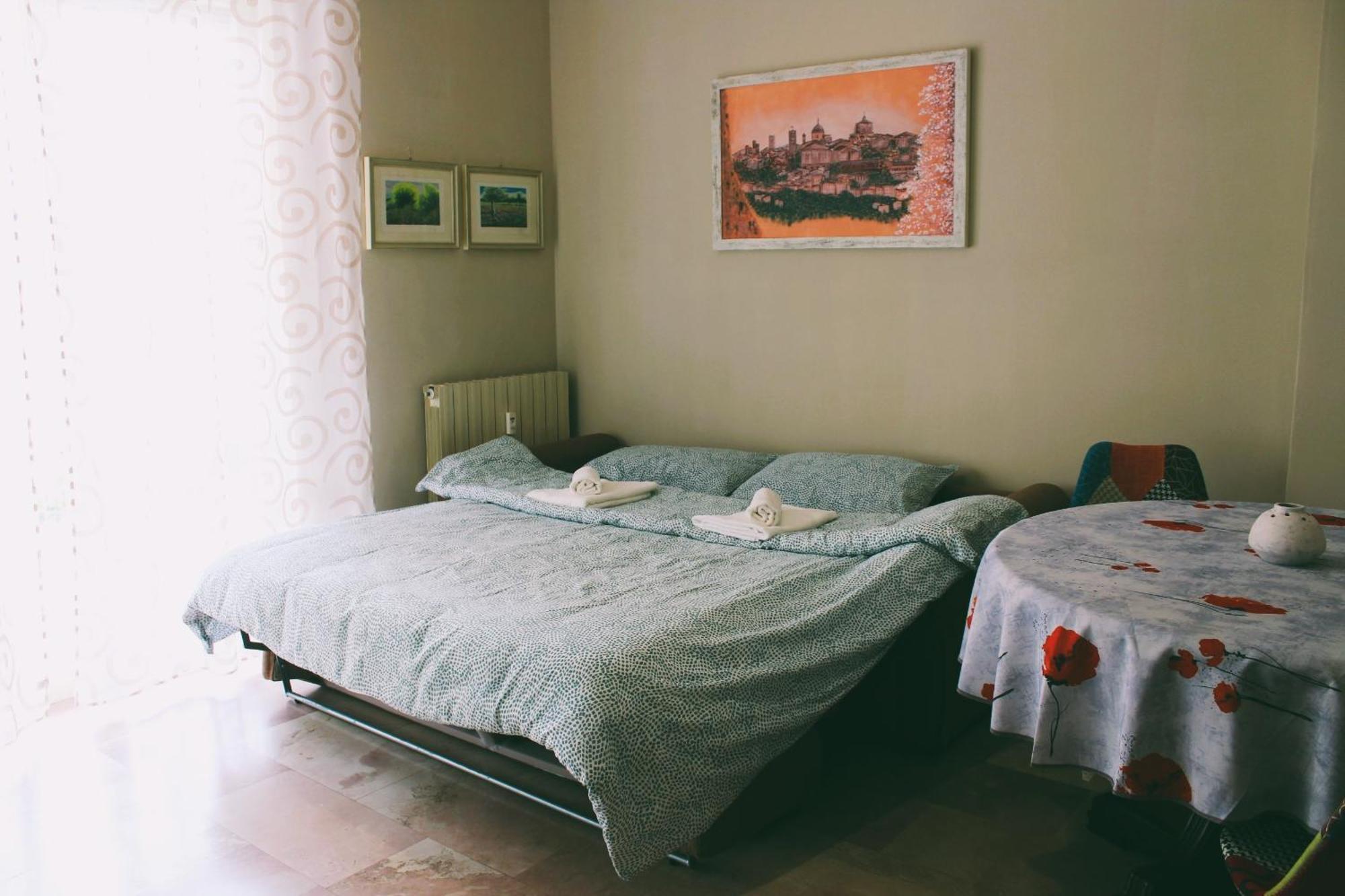 Shabby Chic Dream Apartment Бергамо Екстериор снимка
