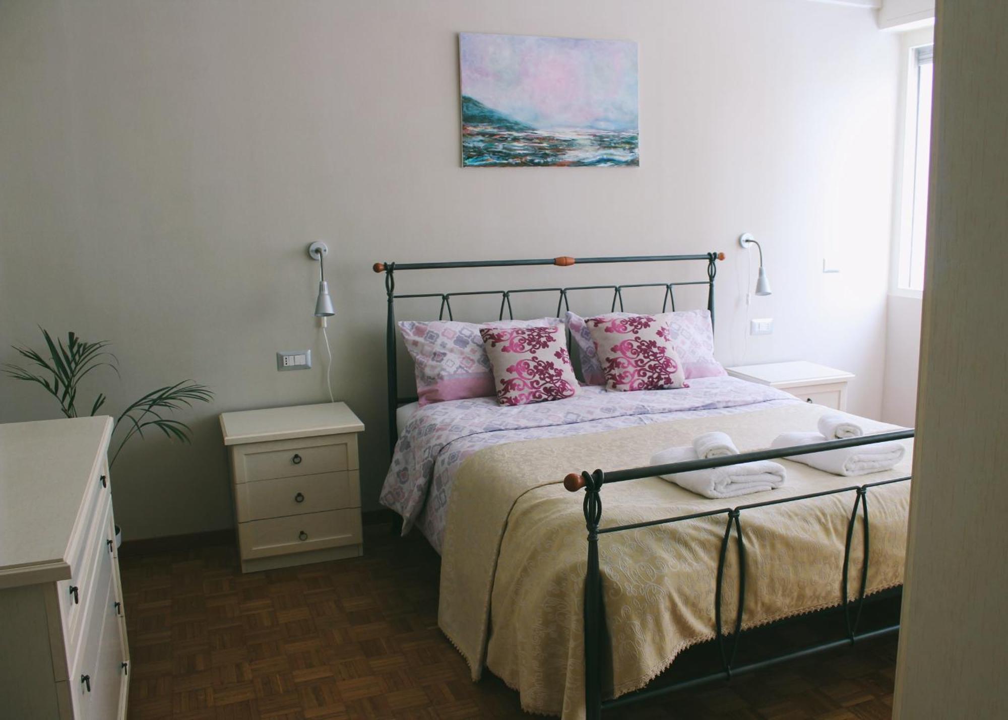 Shabby Chic Dream Apartment Бергамо Екстериор снимка